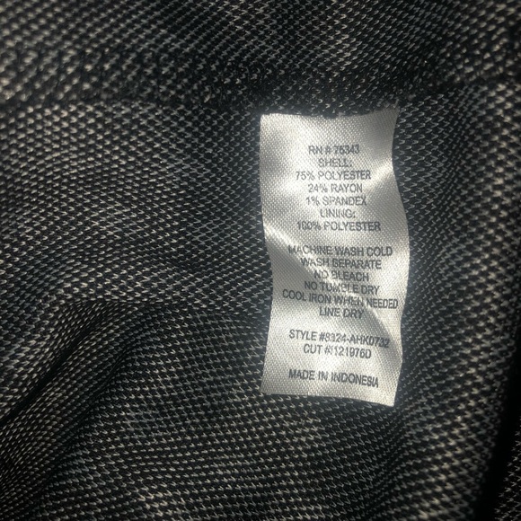 Women’s Geometric Prints Dress Size 8  in Excellent Used Condi… - Picture 7 of 12